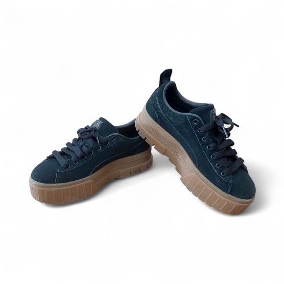 PUMA Mayze Classic Women's Platform Sneakers in Black (Suede) Gum Size 7